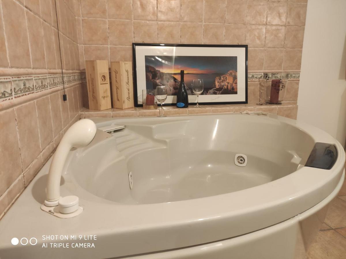 Secret Garden Mandello Apartment Мандельо дел Ларио Екстериор снимка